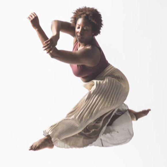 Meet your Posher, Rae - Picture 1 of 1